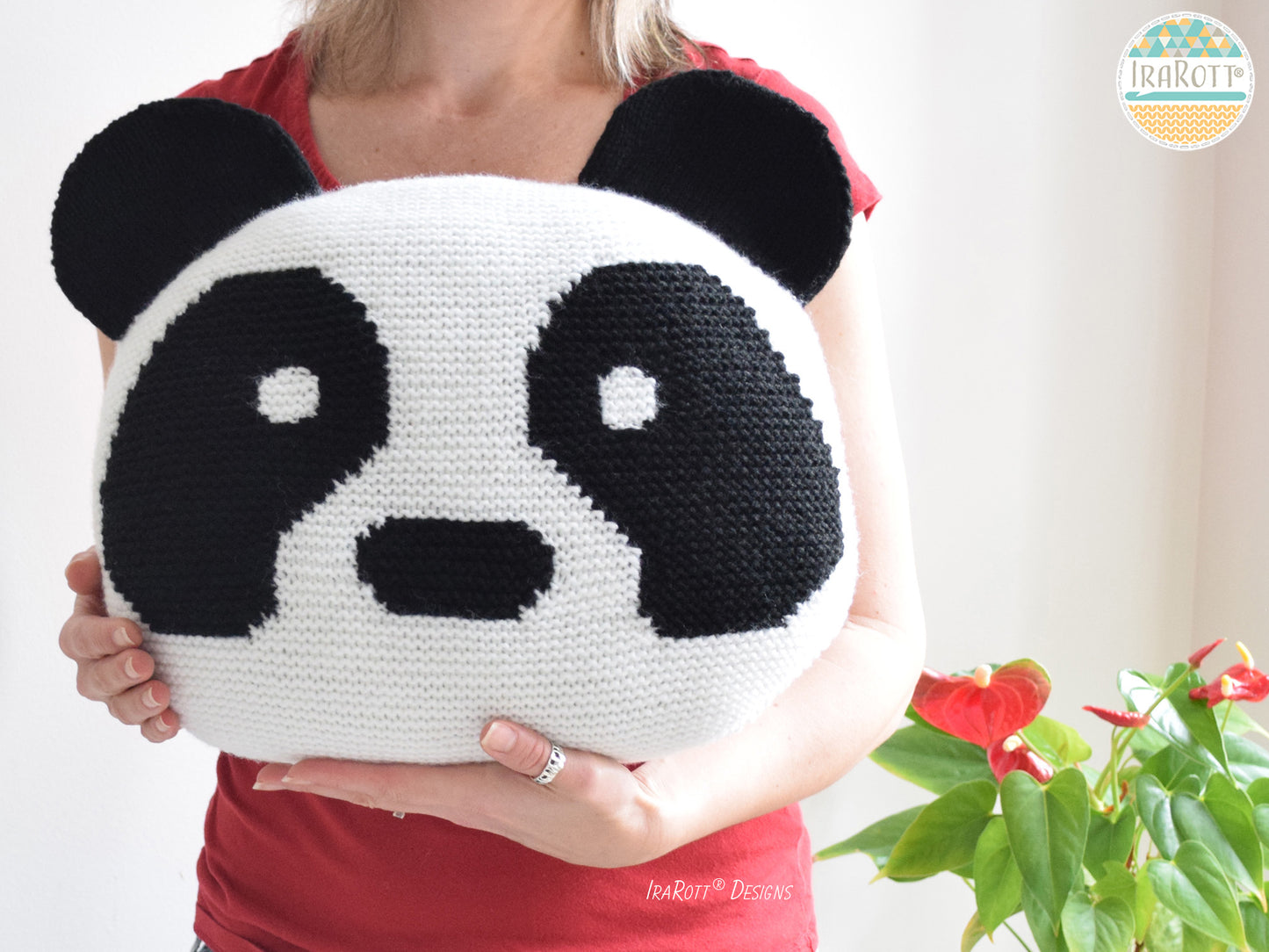 Amanda The Panda Pillow Knitting Pattern