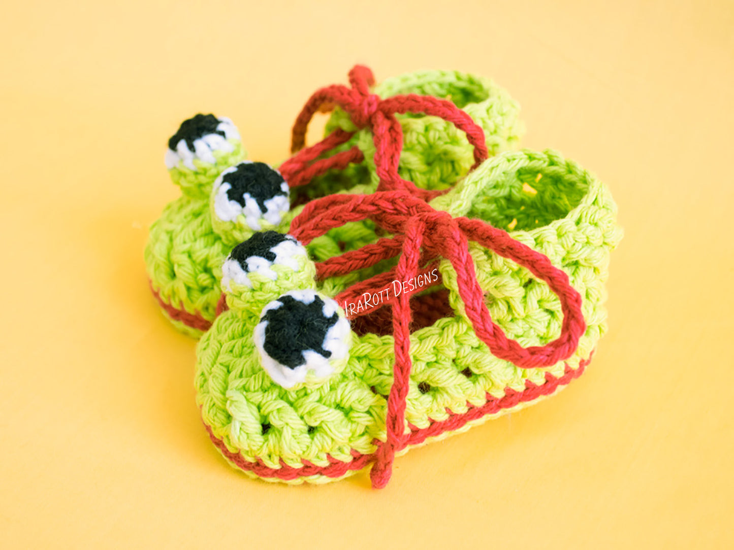 Crazy-Eyed Frog Booties Crochet Pattern