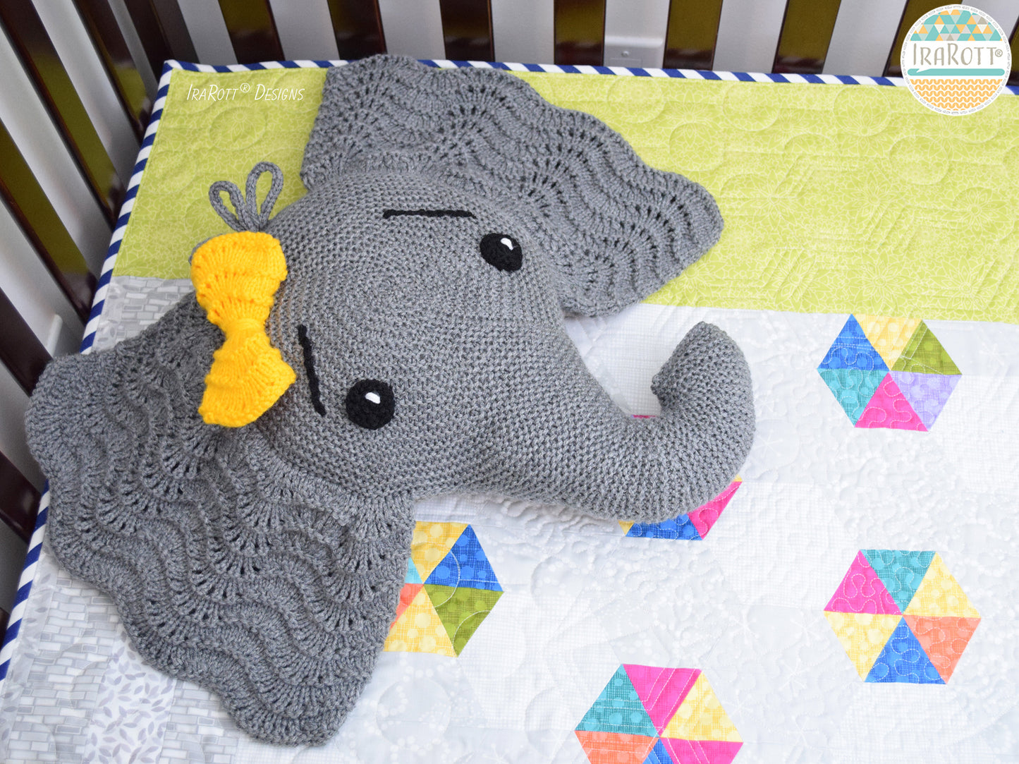 Josefina and Jeffery Elephant Pillow Knitting Pattern