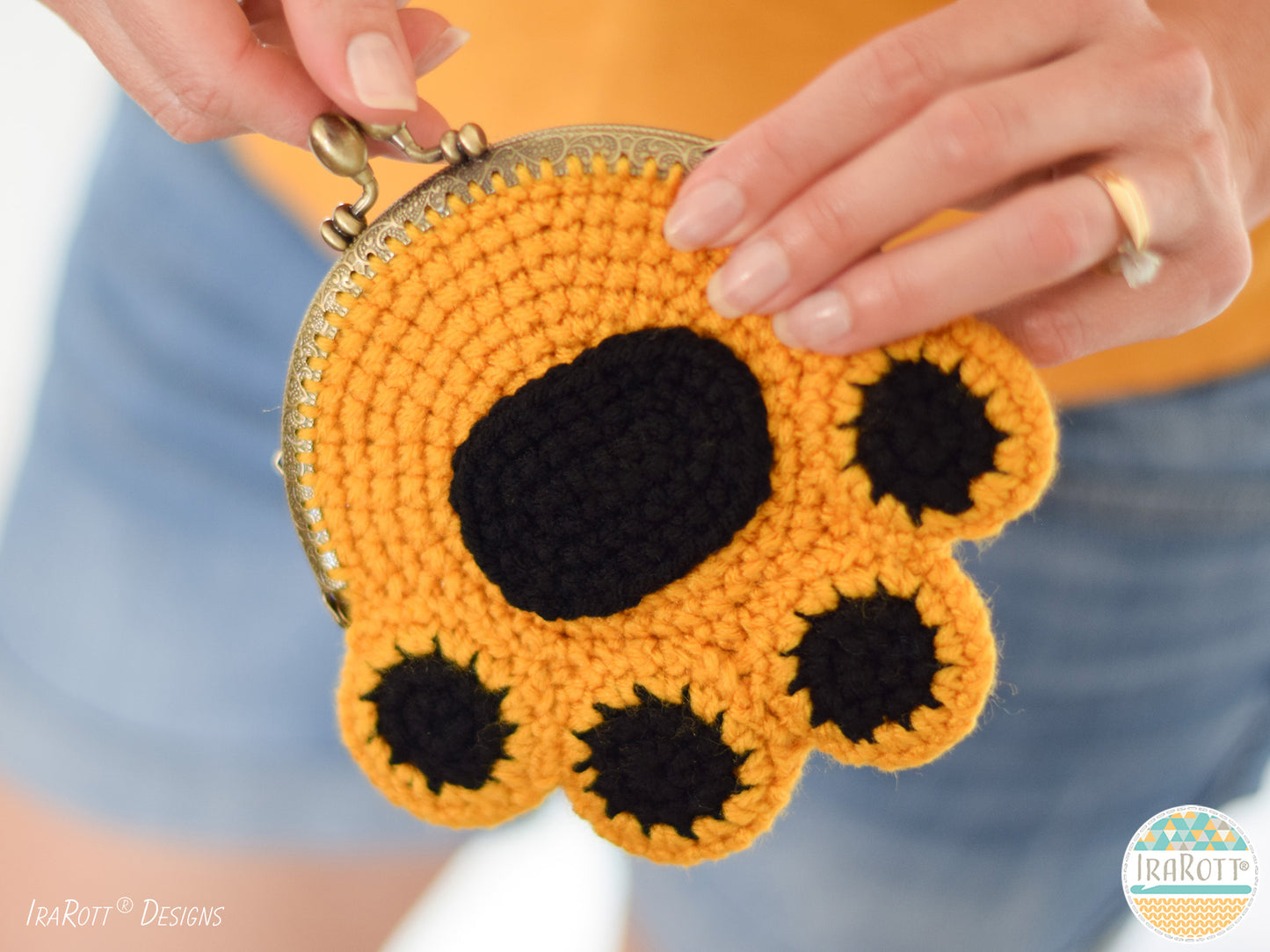 Pumpkin The Cat Paw Coin Purse Crochet Pattern