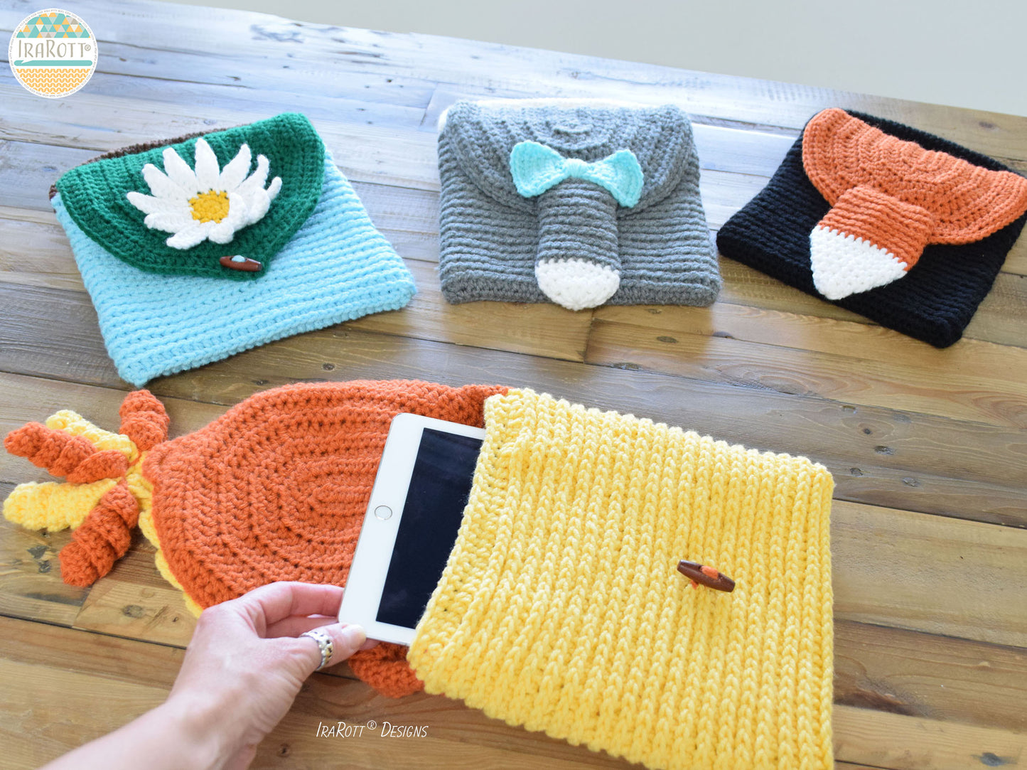 Slip and Flip Fun Handbags Crochet Pattern