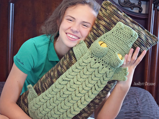 Snappy Simon The Crocodile Pillow Crochet Pattern