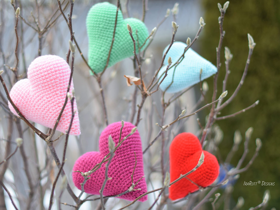 Cupid’s Heart Amigurumi Free Crochet Pattern by IraRott
