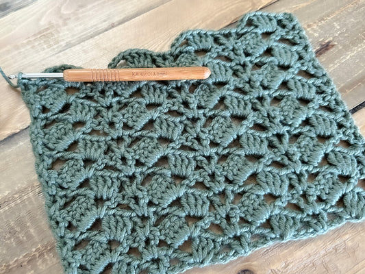 Offset Shells and Vs - CROCHET Stitch Pattern with Diagrams
