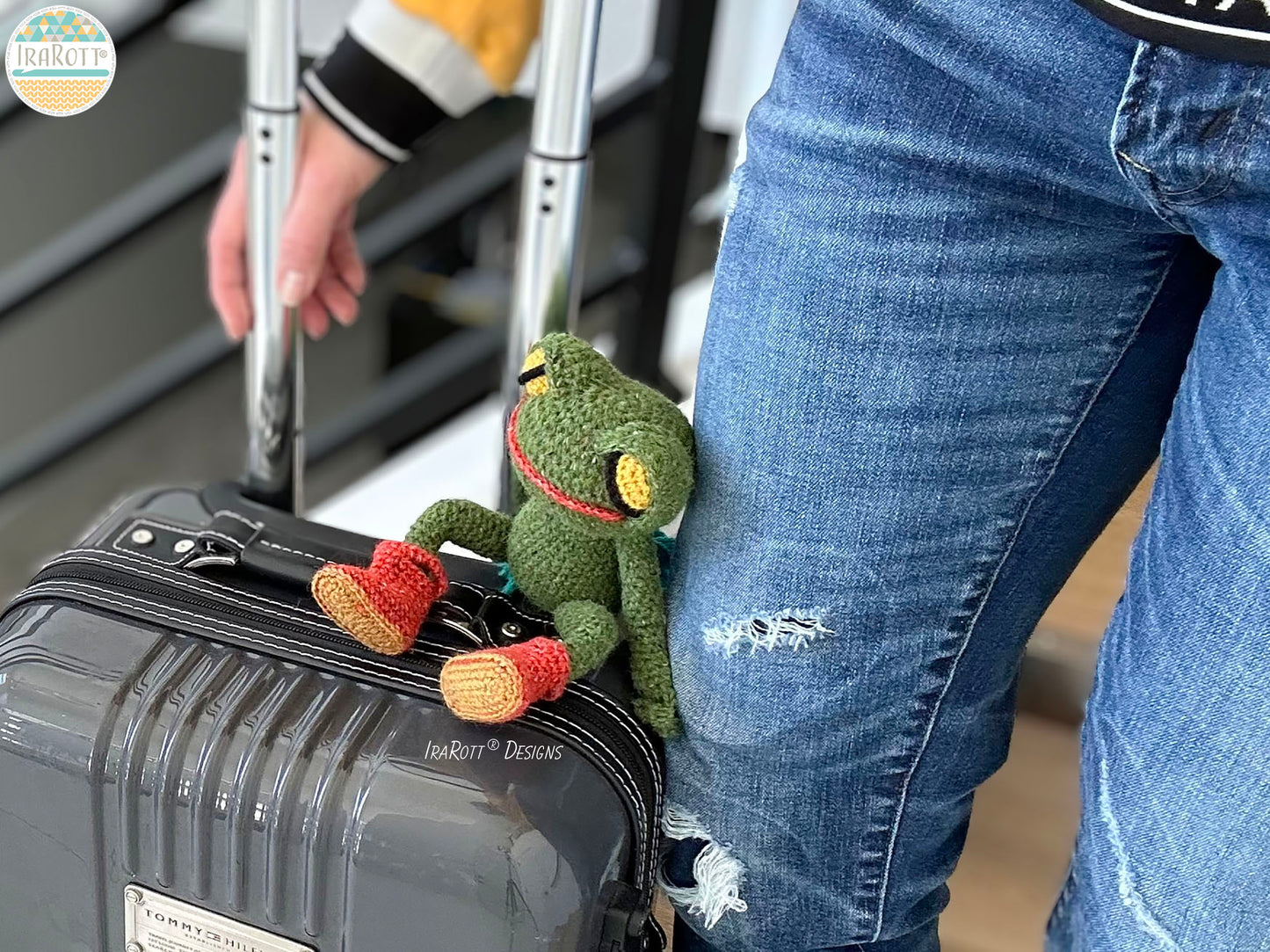 Jabka The Traveling Frog Amigurumi Crochet Pattern