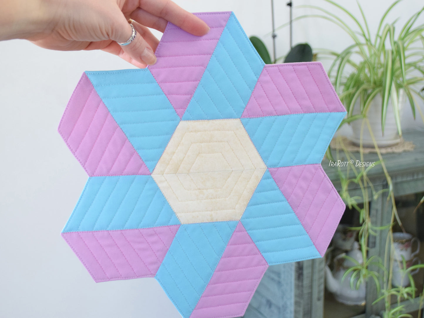 Pinwheel Mug Rug Quilting Pattern