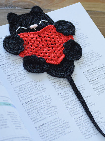 Sassy The Kitty Bookmark Crochet Pattern